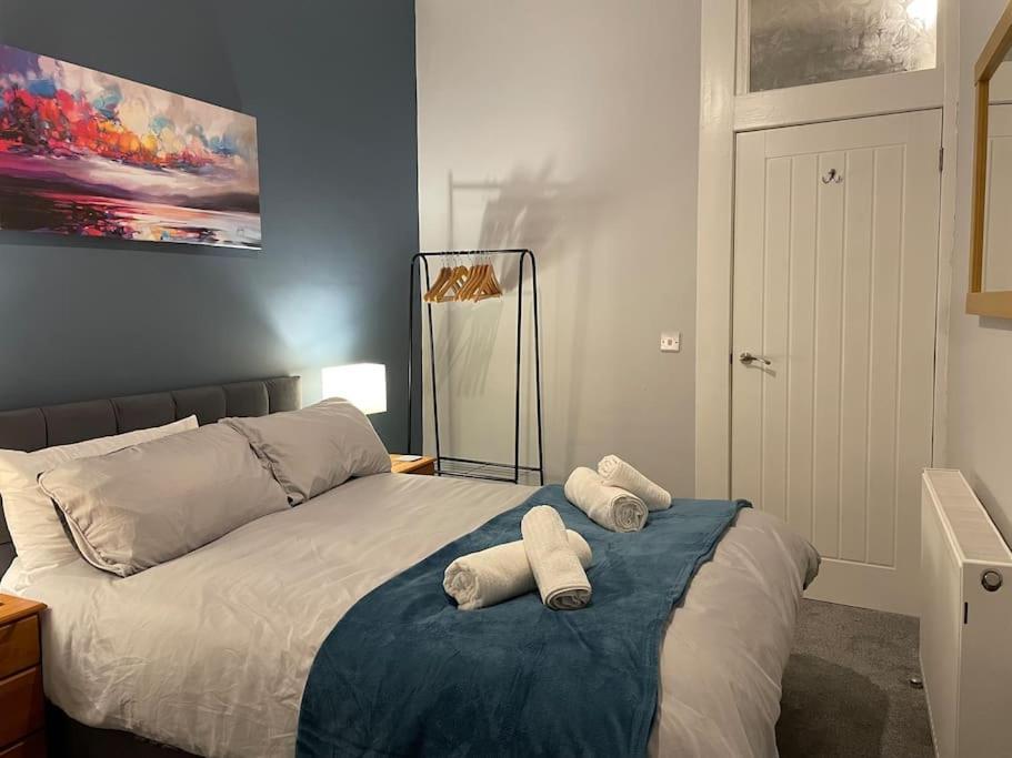 5 Minutes From Loch Lomond - Newly Renovated Ground Floor 1-Bed Flat Apartment Bonhill Bagian luar foto
